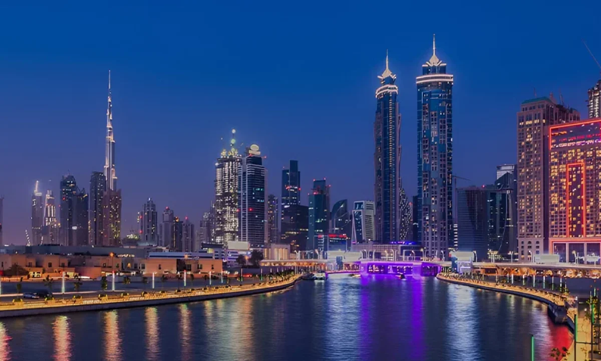 Панорамный вид на Дубай из лаунж-зоны Velvet Touch